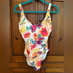 Calvin Klein swimwear lady size 12 floral design one piece adjustable pads. EUC